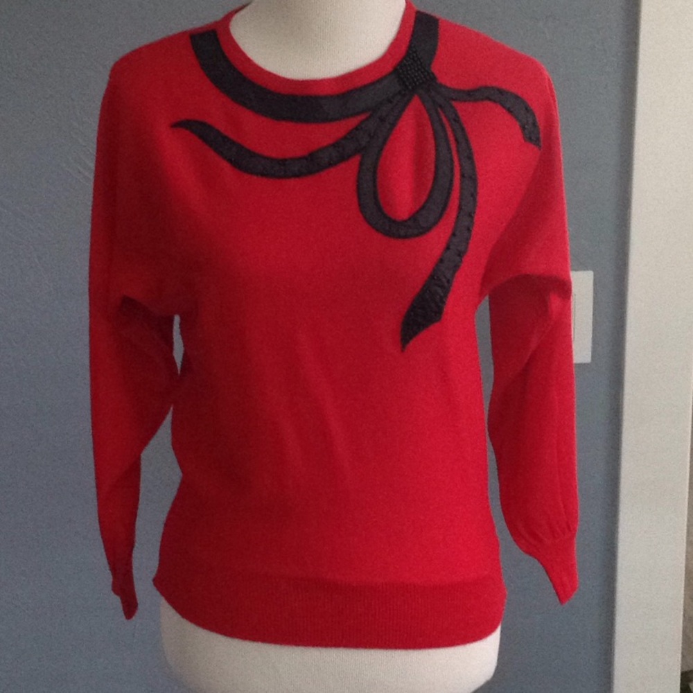 Women's sweater